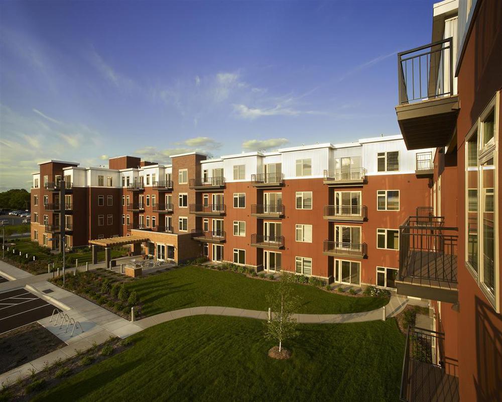 Execustay At York Place Apts Edina Ngoại thất bức ảnh